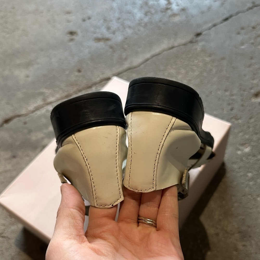 Women white sandals - Picture 3 of 3